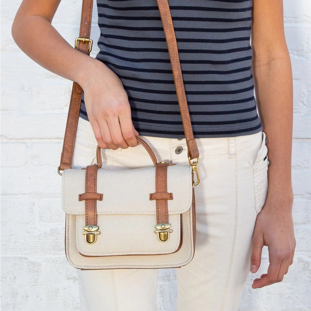 Brandy Melville Cream and Tan Crossbody Messenger Bag Rare